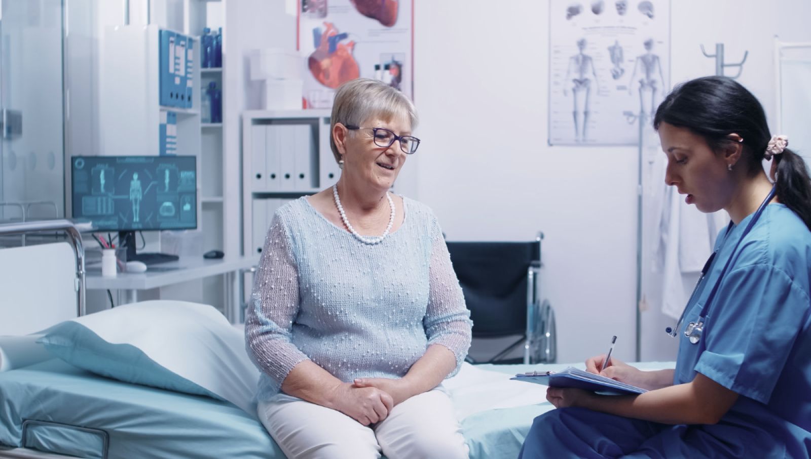 Patient consultation with doctor.